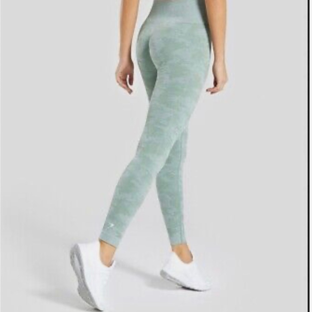 Light green camo gymshark leggings